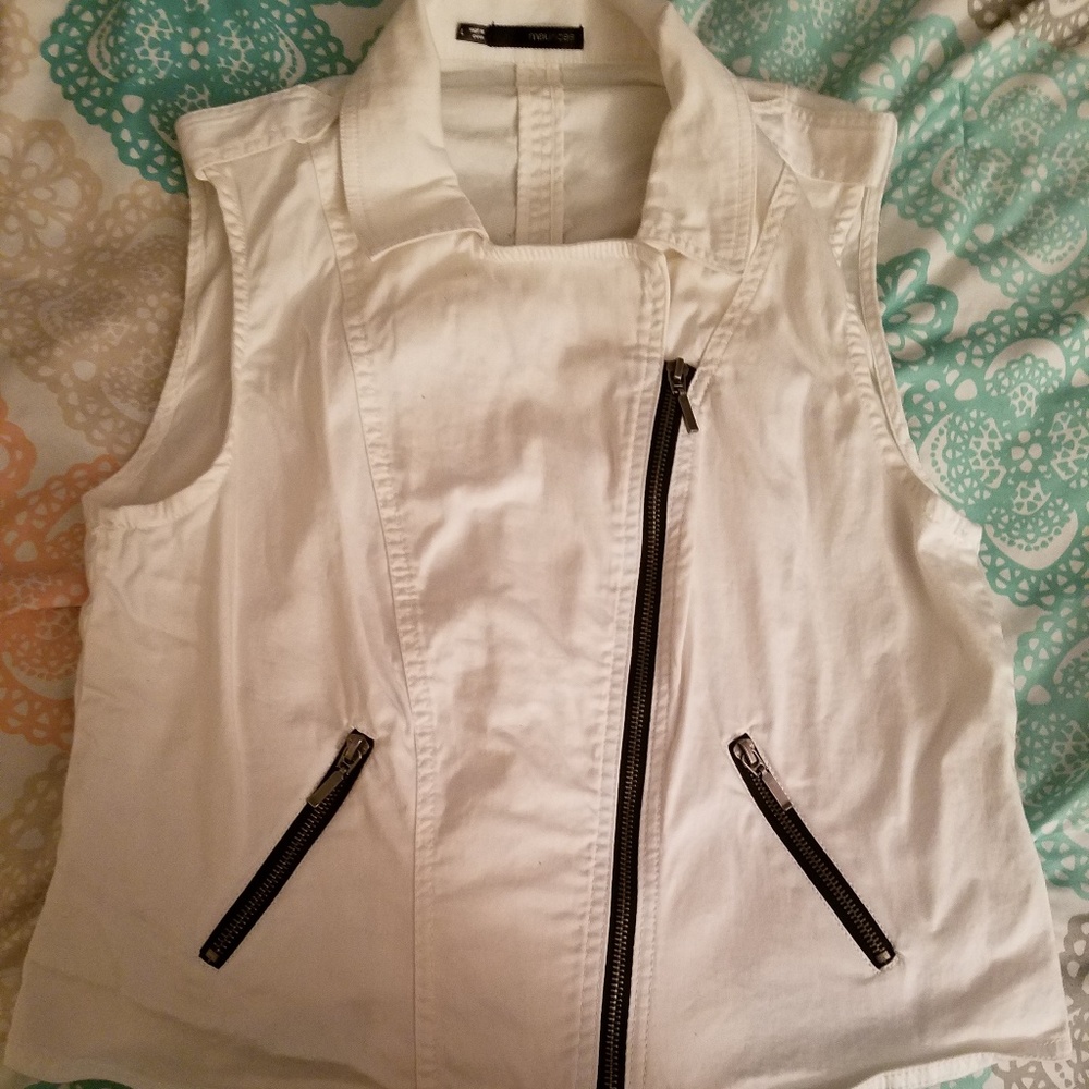 Maurices Zip Up Vest